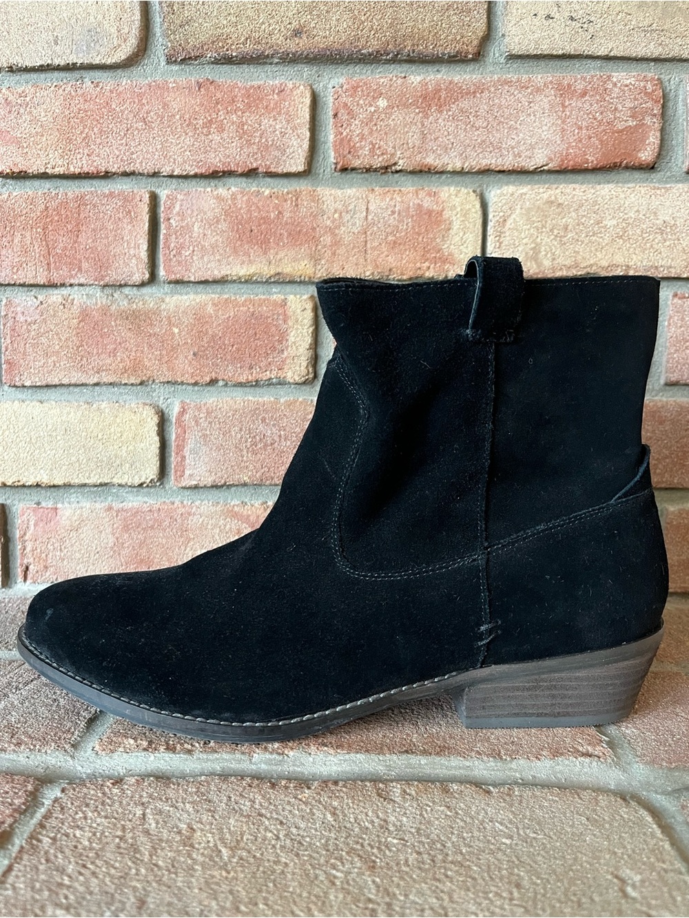DV by Dolce Vita Judson black suede slouch ankle boot sz 12